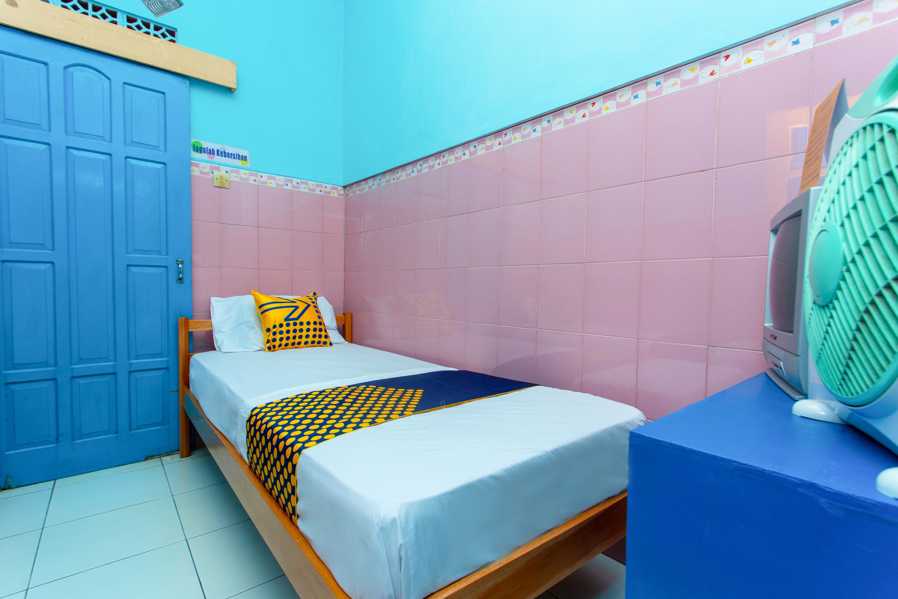 SPOT ON 2871 Hotel Budi Purwokerto Buitenkant foto