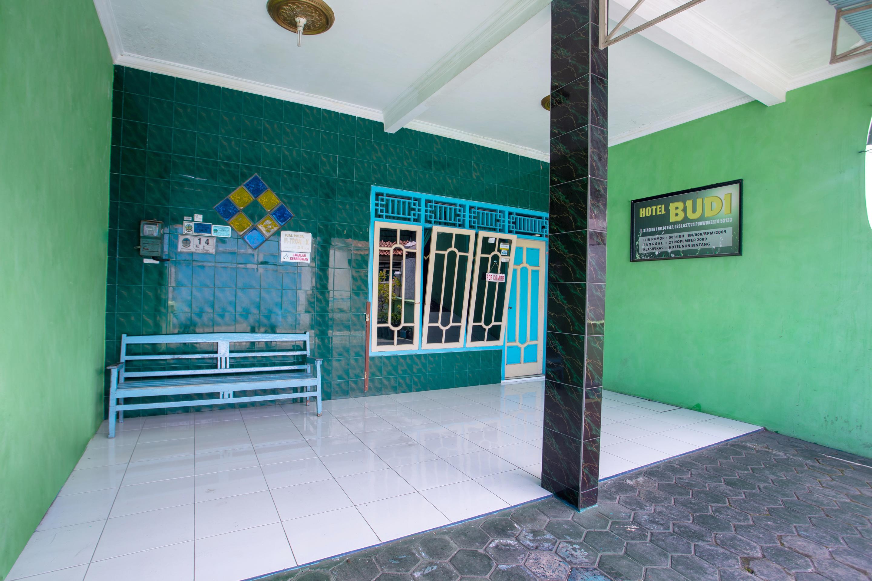 SPOT ON 2871 Hotel Budi Purwokerto Buitenkant foto