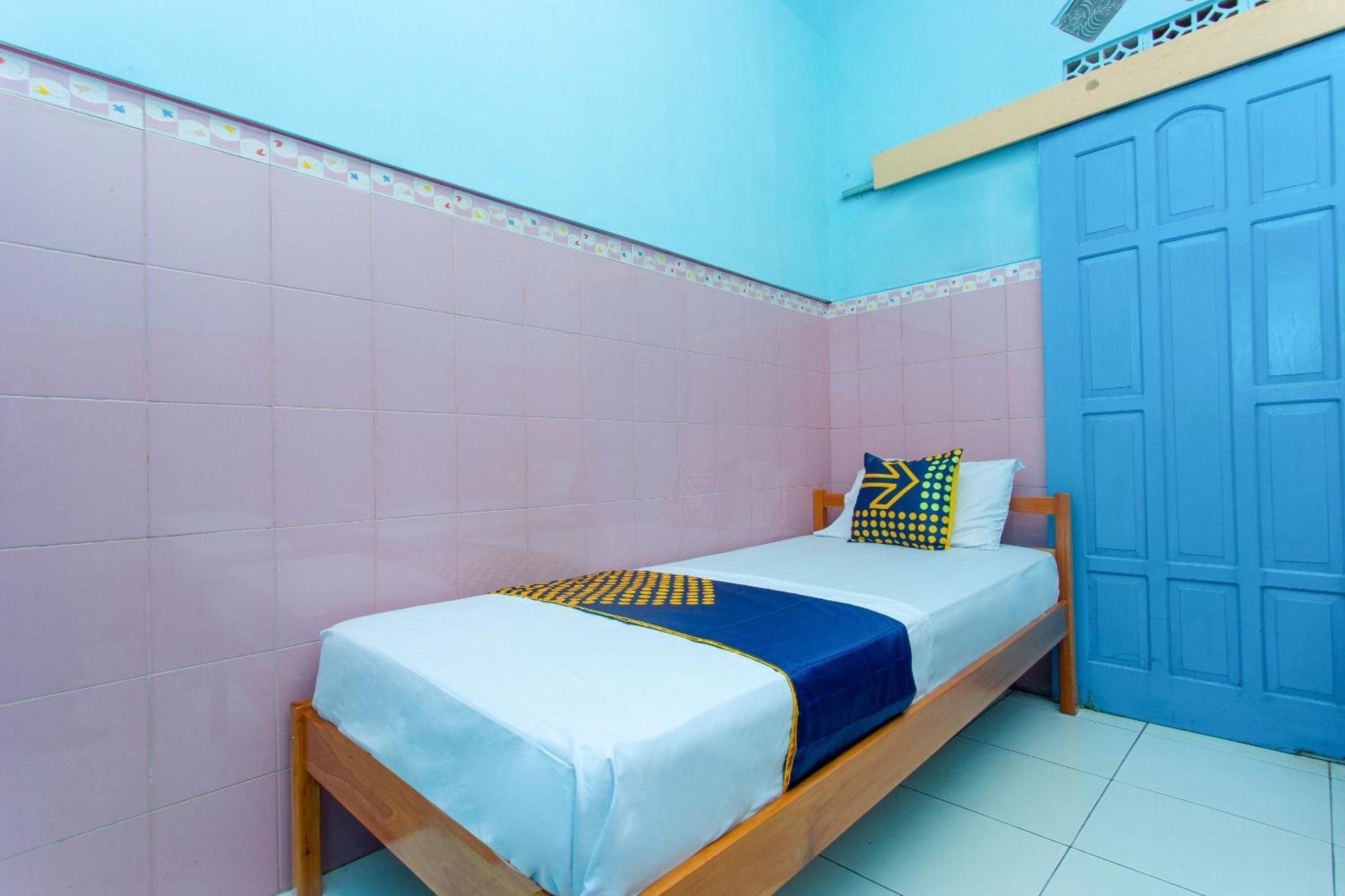 SPOT ON 2871 Hotel Budi Purwokerto Buitenkant foto