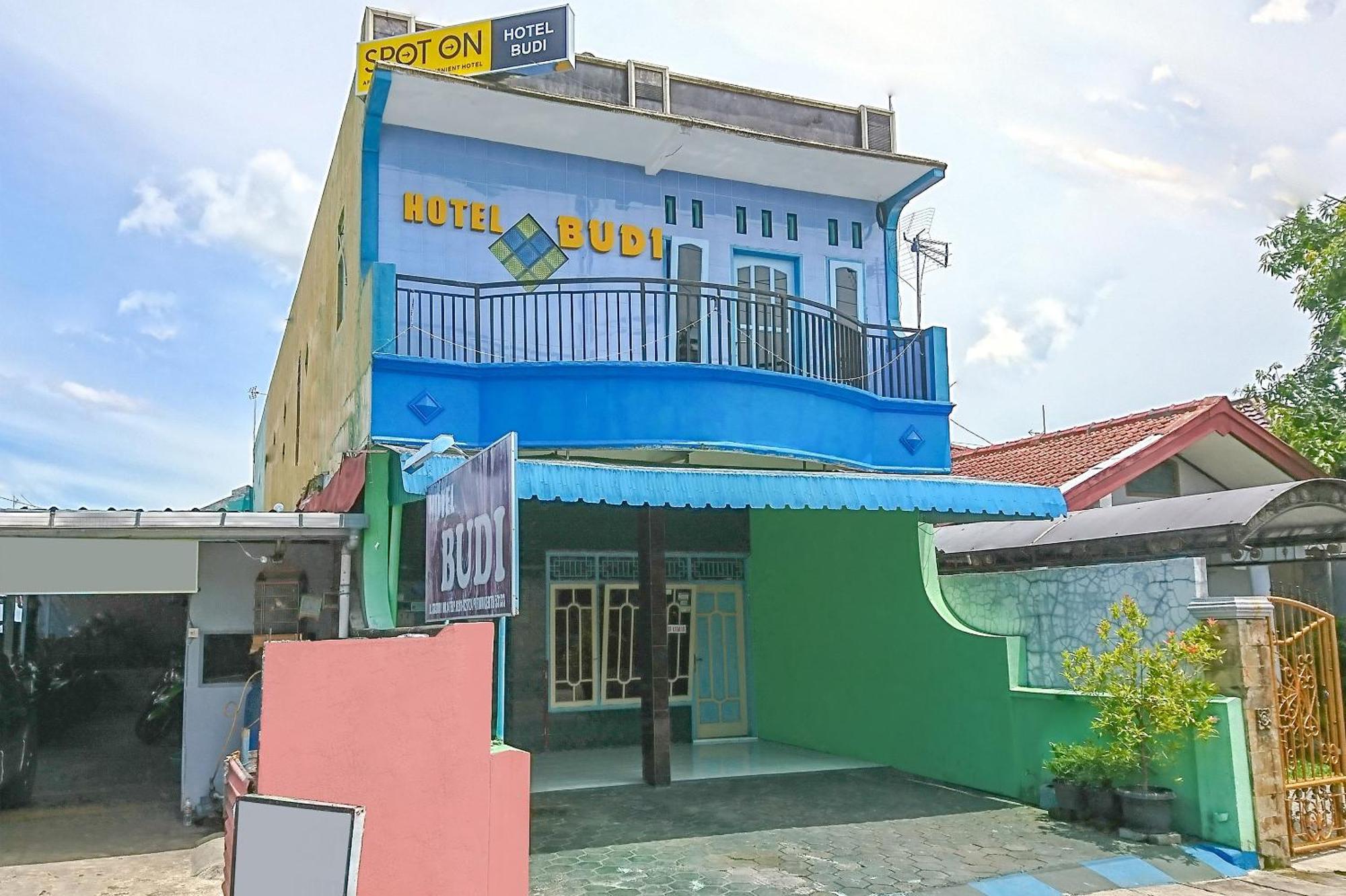 SPOT ON 2871 Hotel Budi Purwokerto Buitenkant foto