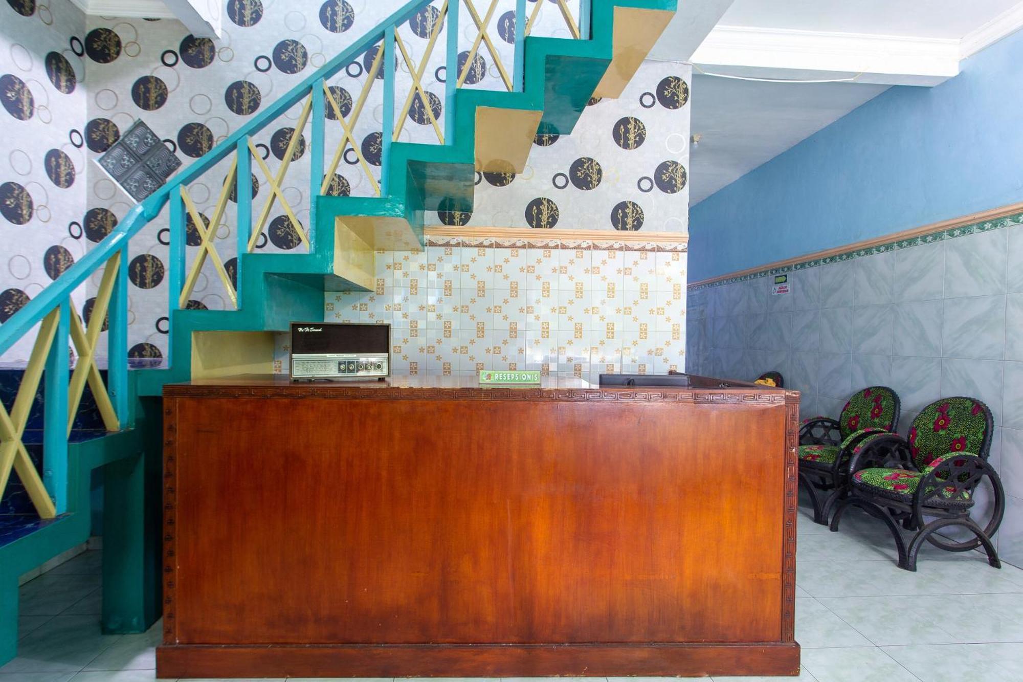 SPOT ON 2871 Hotel Budi Purwokerto Buitenkant foto