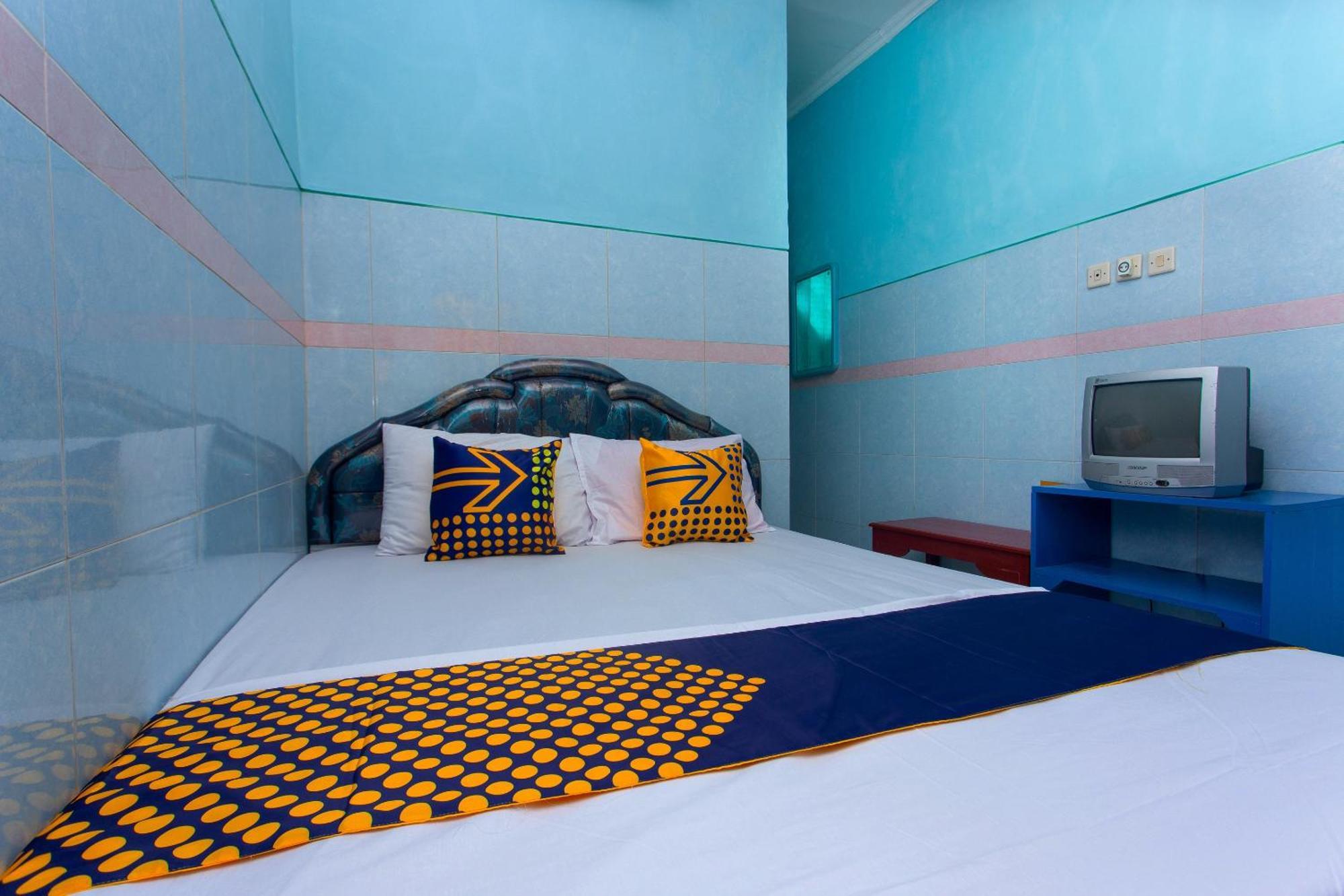 SPOT ON 2871 Hotel Budi Purwokerto Buitenkant foto